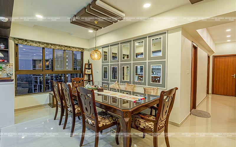 dining room with illuminating pendant light from ceiling