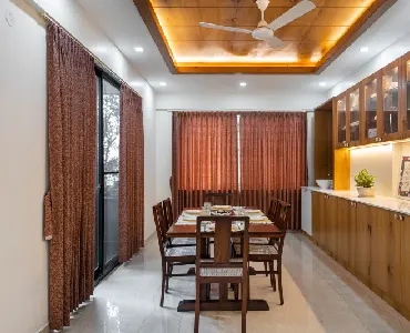 wood-dining-interior